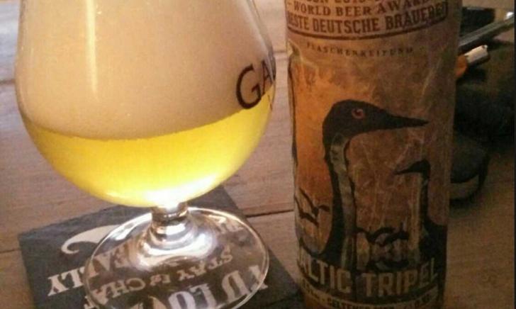 Baltic Tripel glas en fles